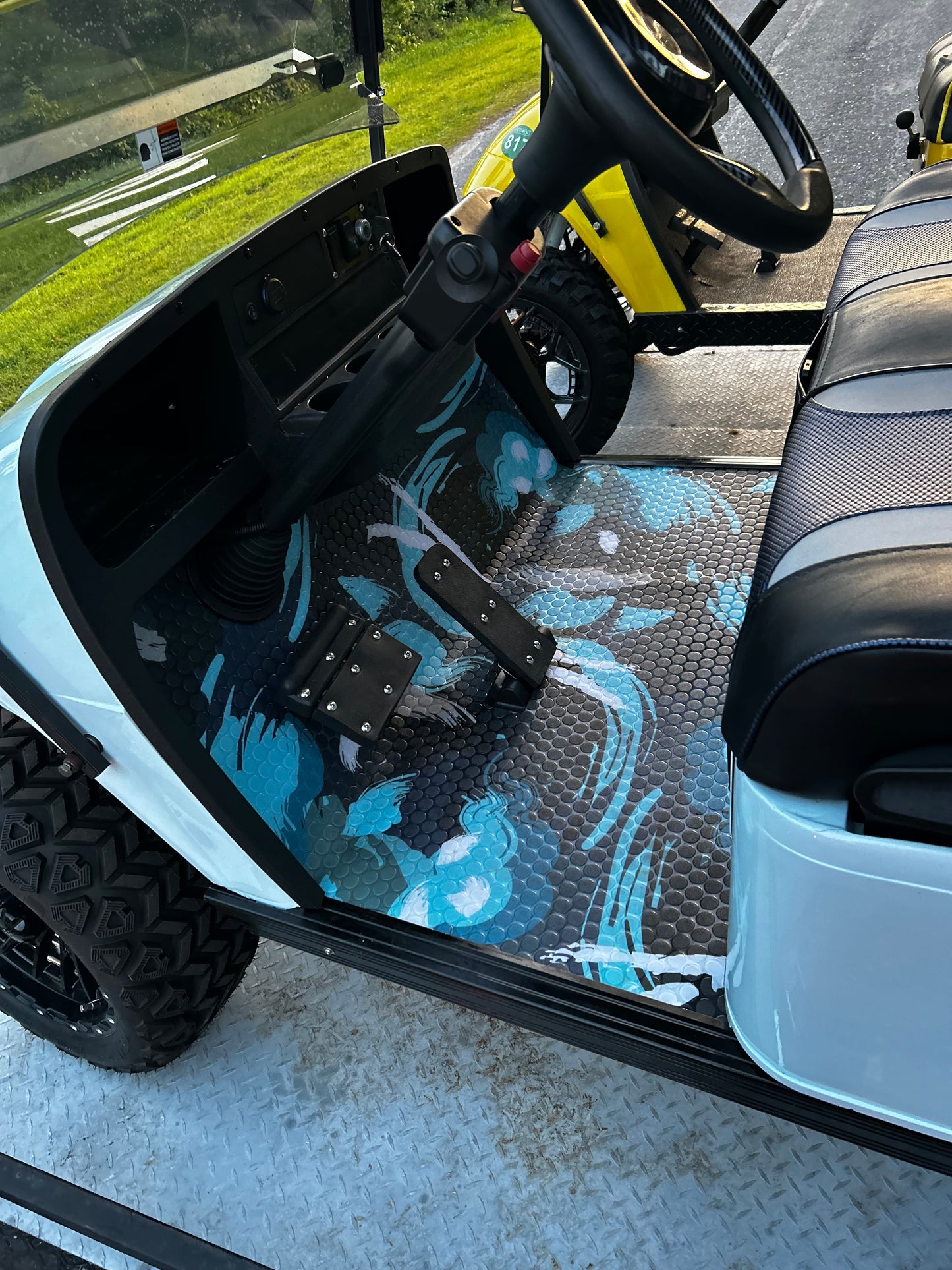 2023 Navitas X4 Golf Cart