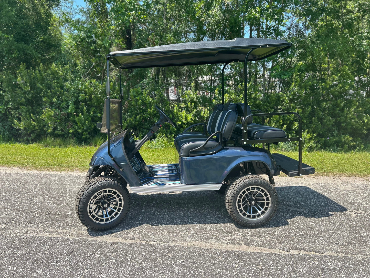 2023 Navitas X4 Golf Cart